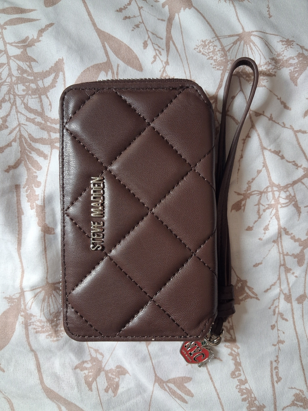 Steve Madden Quilted Brown Wristlet Phone Wallet